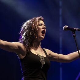 maria directo - reina roja maria directo - reina roja